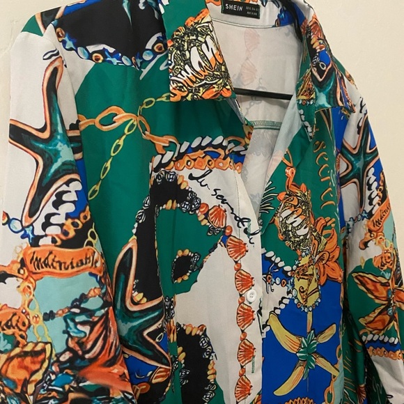 Multicolor Patterned Button up shirt - Picture 3 of 5